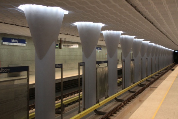 Stacja metra Młociny